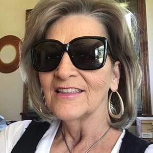 Meet your Posher, Paula